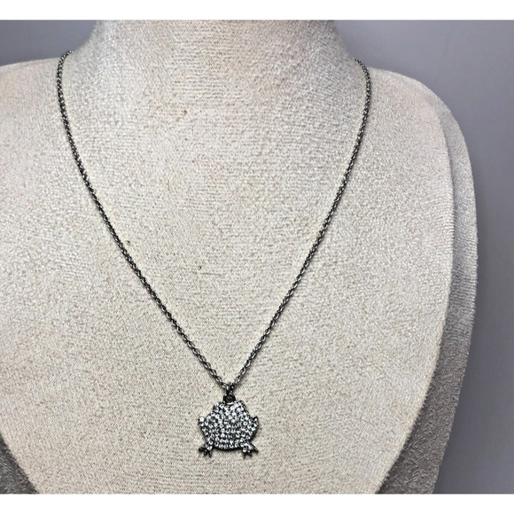 Marc by Marc Jacobs 18" Silver Tone Rhinestone Frog Pendant Necklace Signed Logo